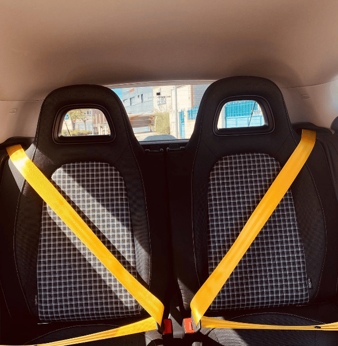 Cinturones de seguridad personalizados
