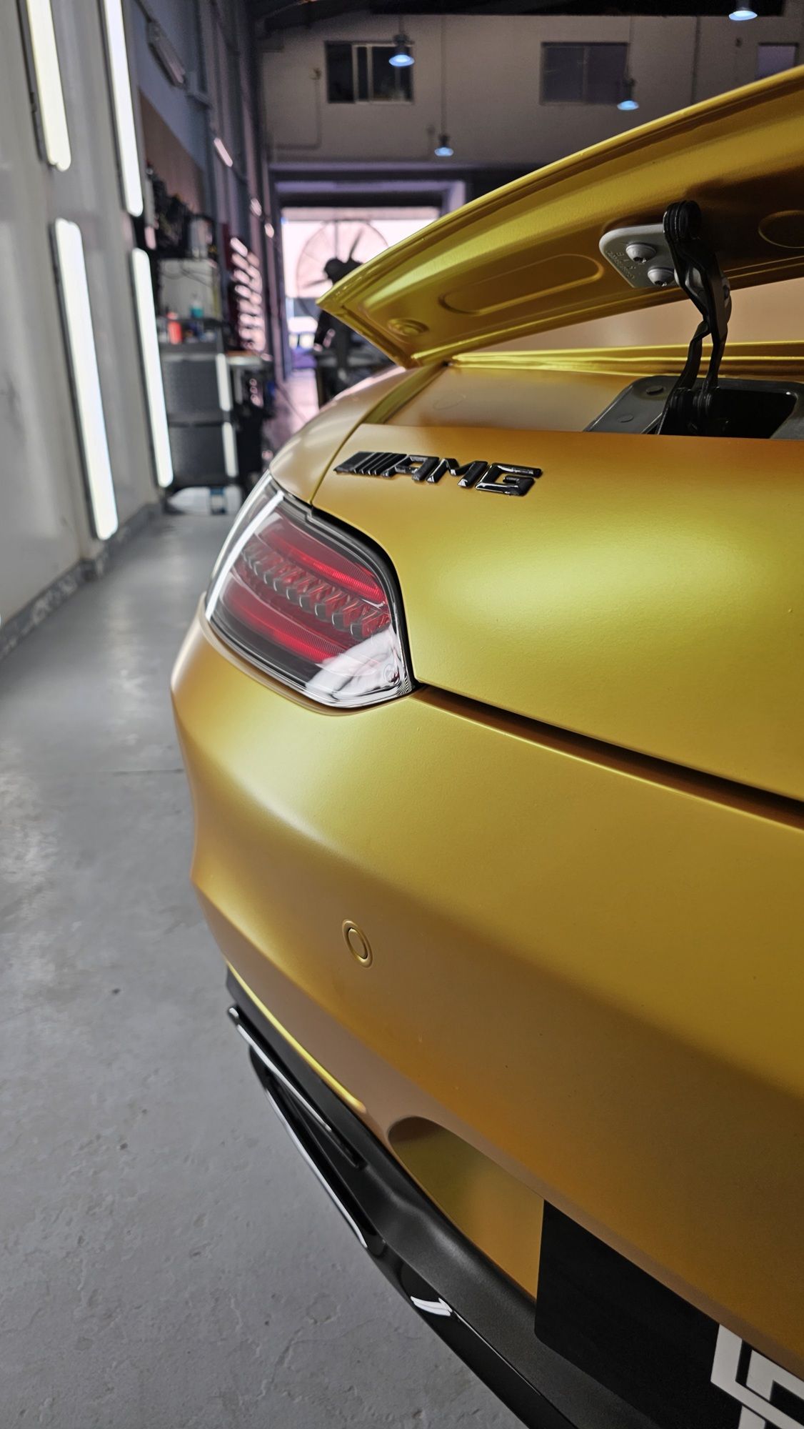 Vinilo Mercedes GT en Yellow Satin Energetic terminado en Detail Park Alicante