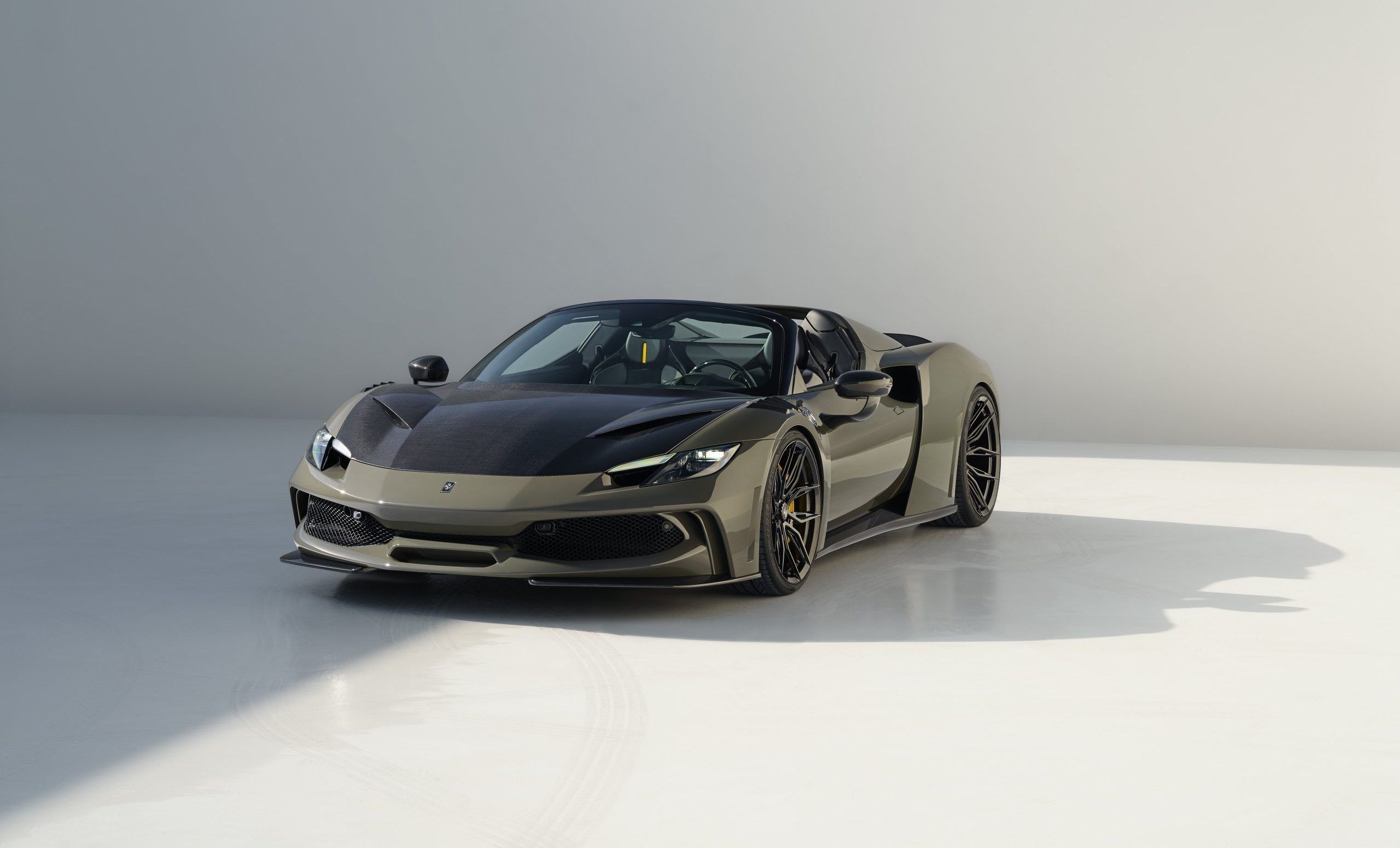 Sistema de escape Novitec instalado en superdeportivo — Ferrari y Lamborghini en Detail Park