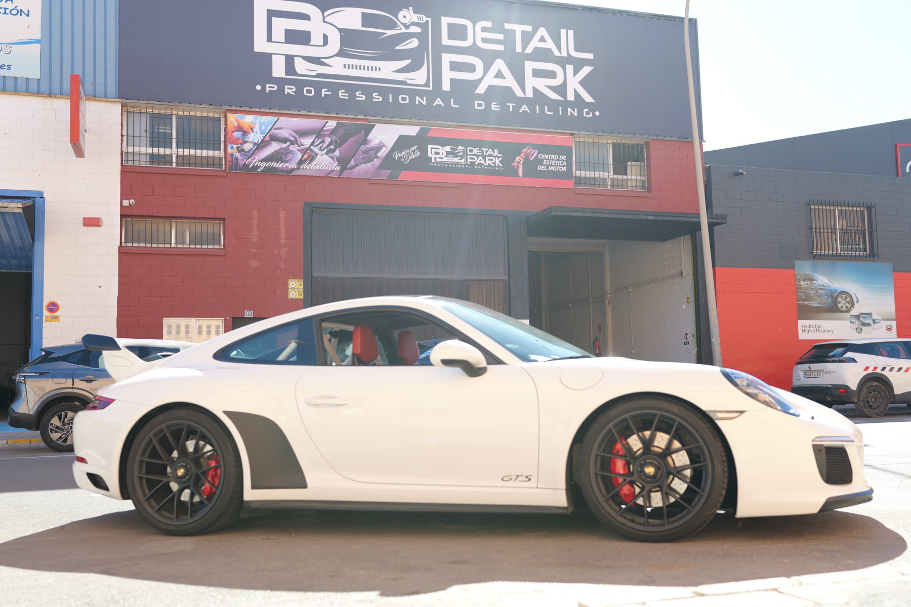 Alerón GT3 en Porsche 911 GTS: Instalación | Detail Park 26 Vídeo de la instalación del alerón GT3 en el Porsche 911 GTS