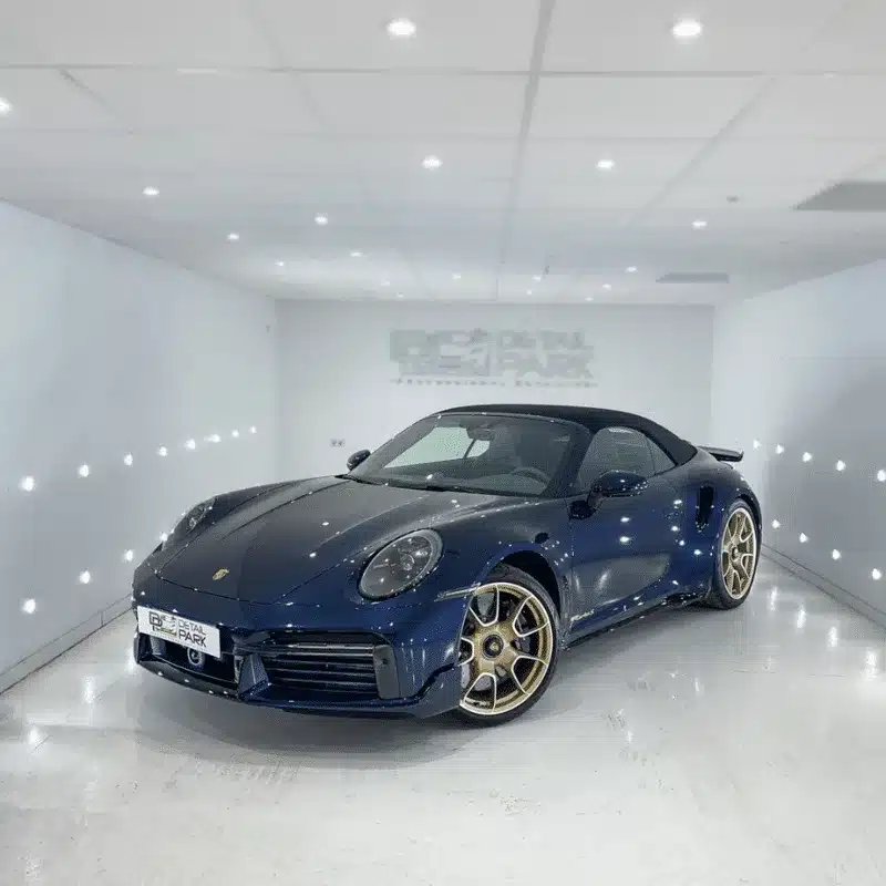 Coche premium en el taller de Detail Park Alicante