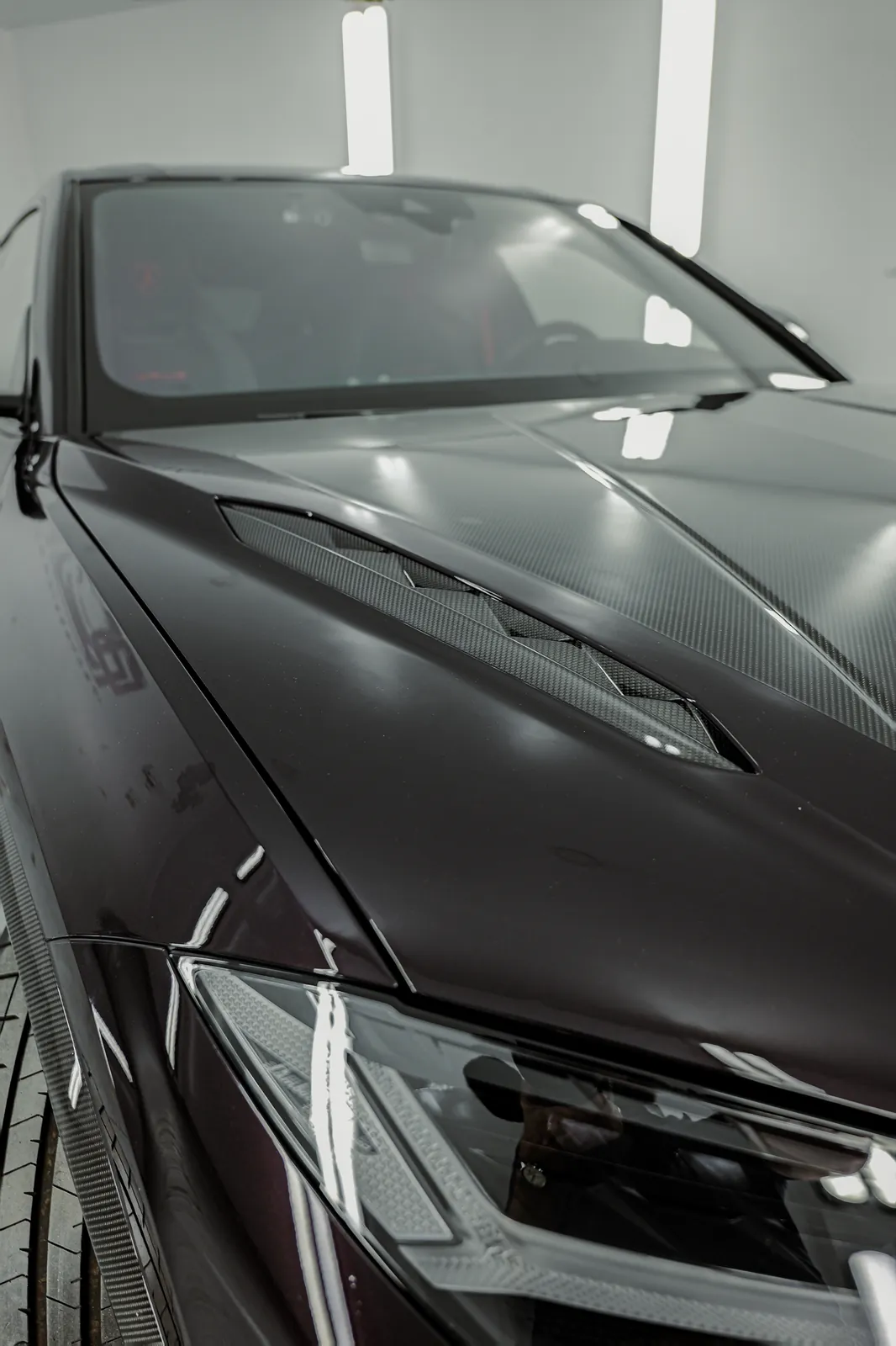 Lamborghini Urus Performante: full PPF con STEK DYNOshield 5 Tomas de aire de fibra de carbono del capó del Urus Performante cubiertas con PPF