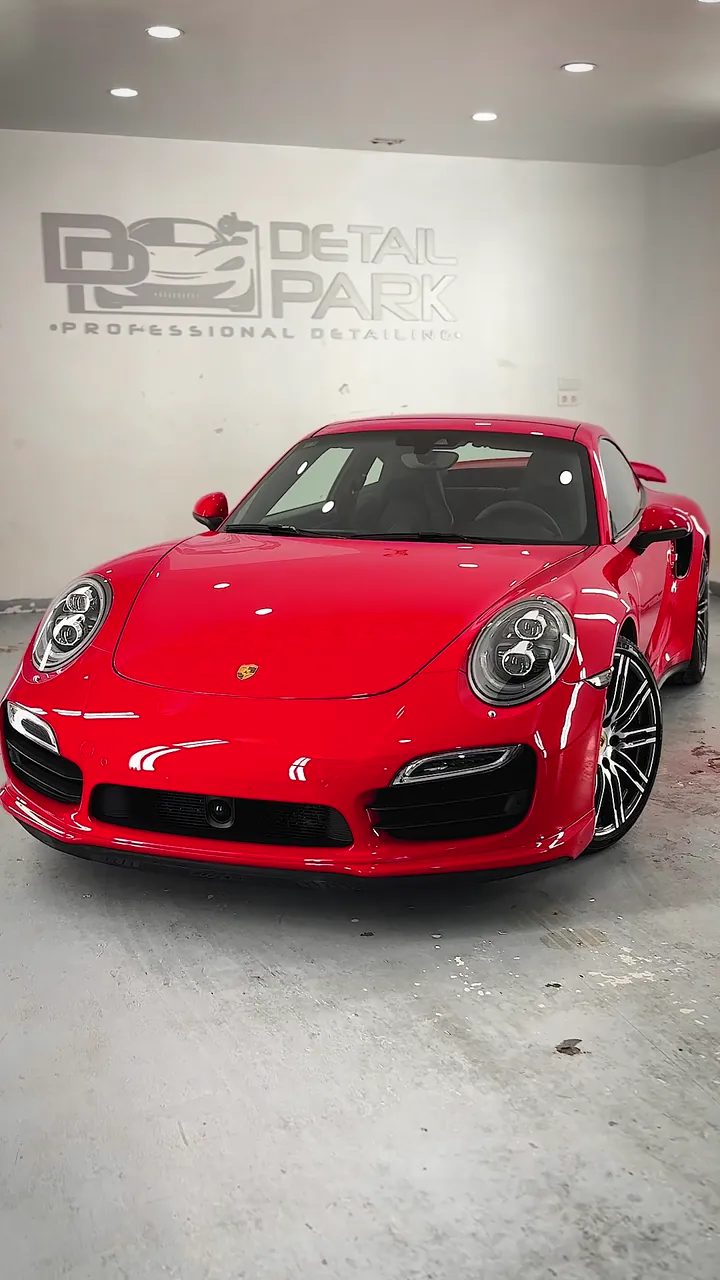 Porsche 911 Turbo (991): tratamiento cerámico Gtechniq de doble capa 2 Vídeo del Porsche 911 Turbo con tratamiento cerámico Gtechniq de doble capa