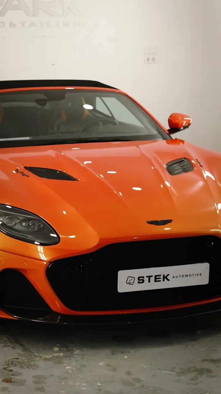 PPF Aston Martin DBS Superleggera: protección integral con STEK 2 Vídeo de la instalación de PPF STEK en el Aston Martin Superleggera