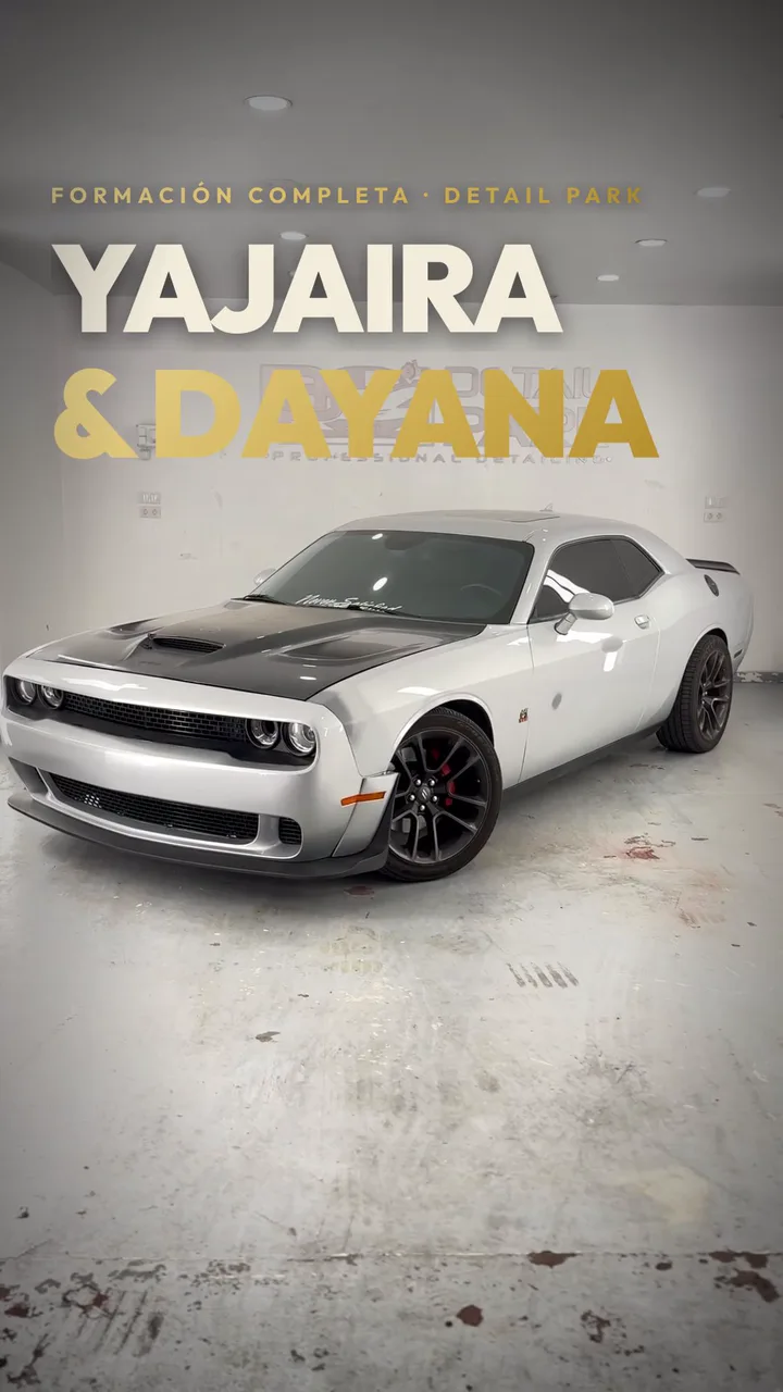 Yajaira y Dayana: formación completa en car wrapping y detailing para trabajar en Estados Unidos 2 Vídeo de la formación en car wrapping y detailing de Yajaira y Dayana en Detail Park