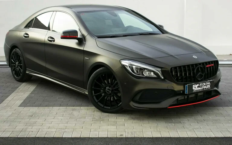 Mercedes CLA vinilado en Satin Gold Dust Black